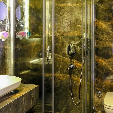 Pereira Hotell *