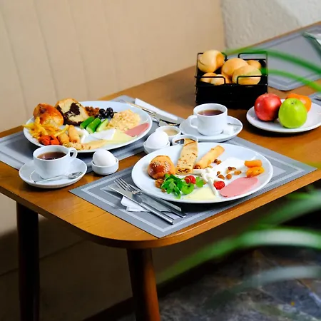 Hotell Pereira *